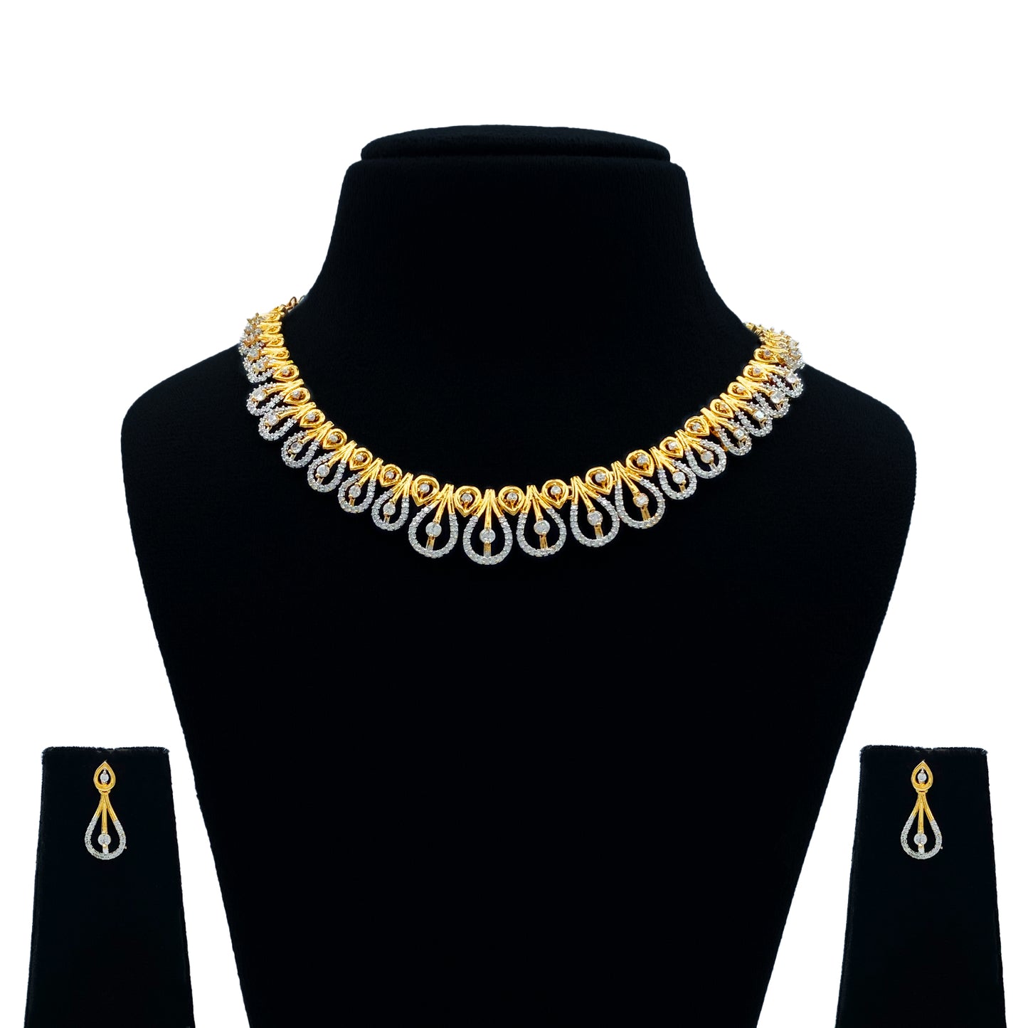 Tejasvi AD Studded Necklace Set